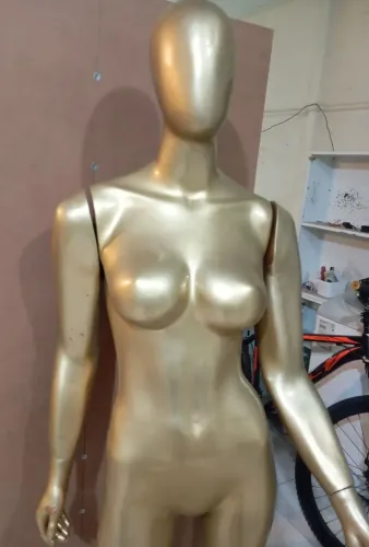 Manequim Dourado Feminino Boutique