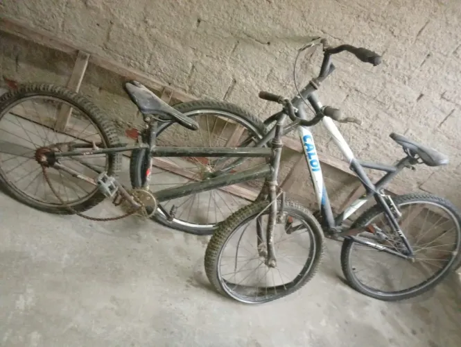 Duas Bicicletas Caloi