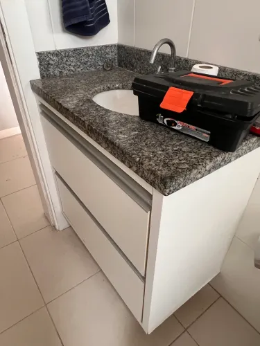 Bancada e cuba de banheiro