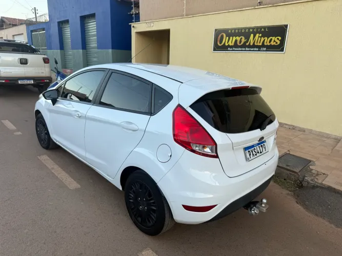 Ford Fiesta 1.5 16V Flex Mec. 5P 2016