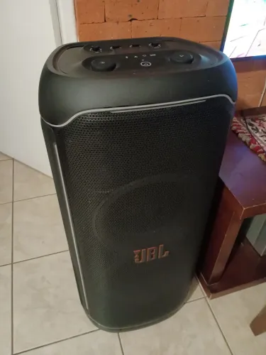 JBL Ultimate