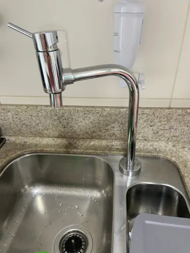 Torneira  Docol versão quente e frio ! 