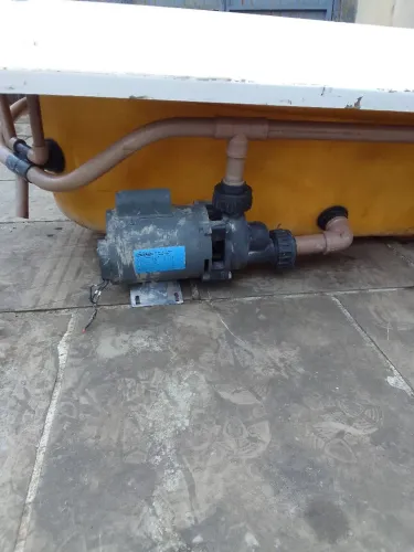 Banheira com motor funcionando bom estado