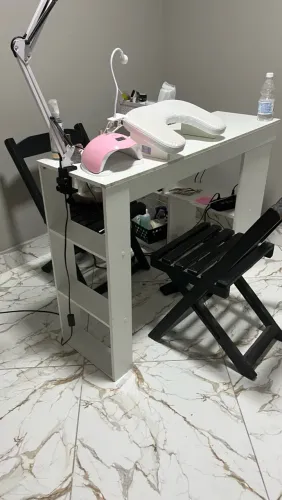 Mesa para manicure