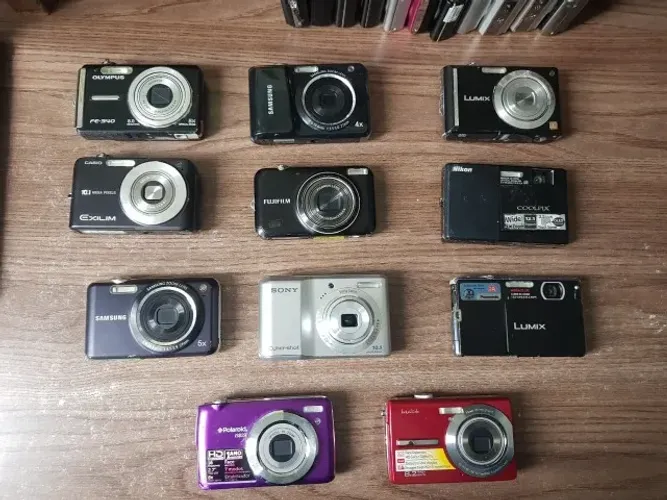 Lote com 11 câmeras Digitais/Cybershot - Para testes, peças ou conserto