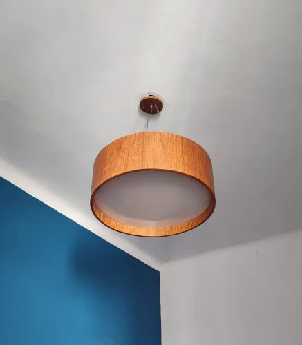 Duas lustres pendente cilíndrico de madeira imbuía para teto foxlustre