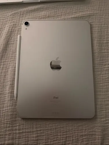 iPad Pro 11 com caneta e capinha