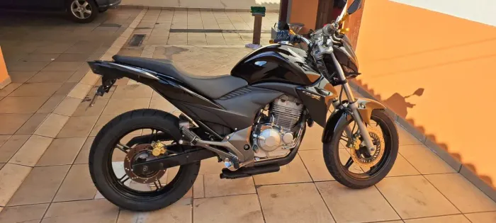 Moto CB300r 2014 impecavel