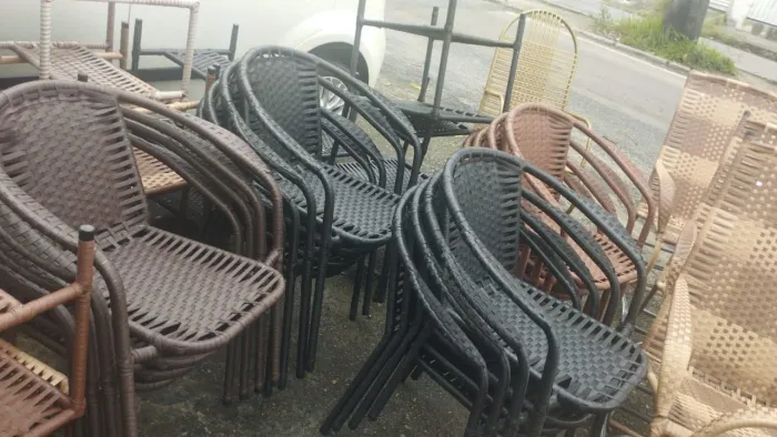 Jogo para terraço em fibra sintética