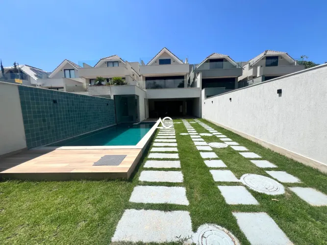 Venda ou locação Casa mansão em Condomínio de Luxo na Barra da Tijuca, Rio de Janeiro-RJ: