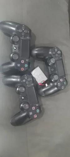 2 controles originais e 1 paralelo todos não funcionam