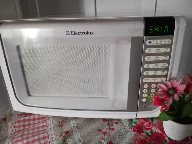 Microondas Electrolux 31lts 110v entrego 