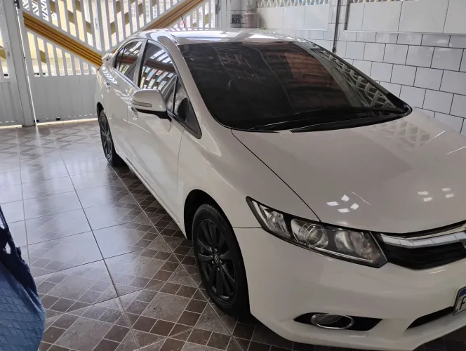 Honda Civic Sedan LXR 2.0 Flexone 16V Aut. 4P 2014