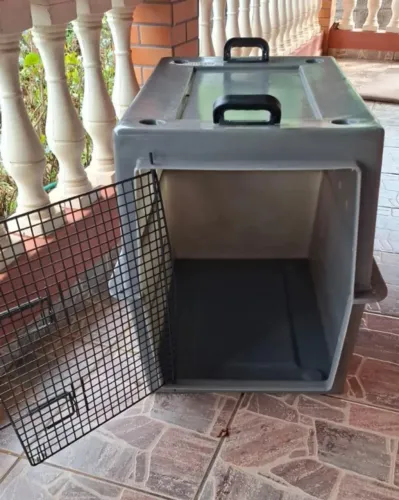 Caixa De Transporte Pettour Modelo 400 Para Cachorro Grande