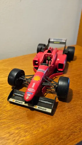 Ferrari miniatura Michael Schumacher
