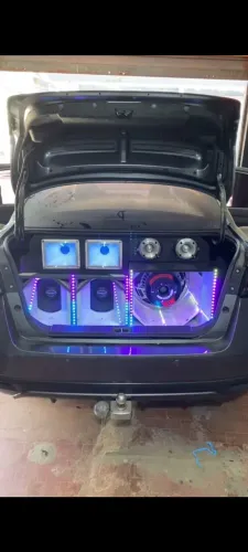Som automotivo completo
