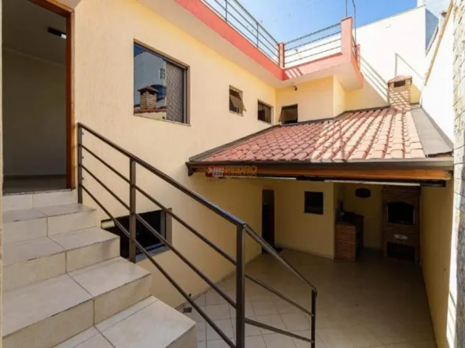 Sobrado no Bairro Vila Camilópolis em Santo André