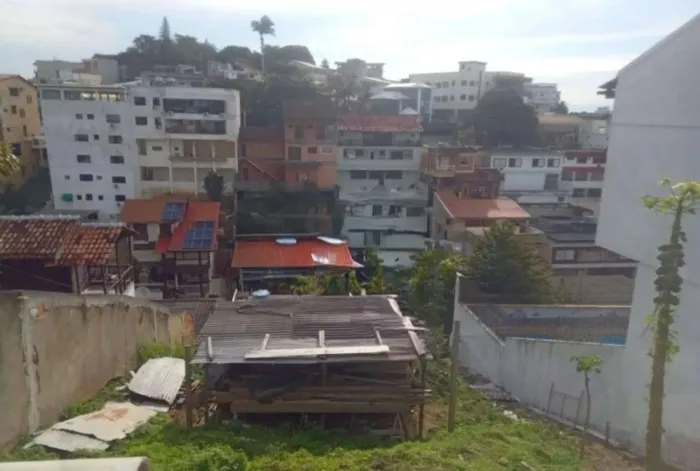 Terreno à venda na Rua Severiano da Fonseca, Jardim Guanabara, Rio de Janeiro - RJ