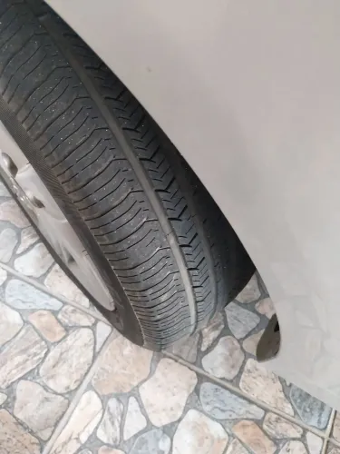 Pneus 205 55 R 16. Pneus 205 55 R16 roda bastante estou em Barcelona Serra ES 