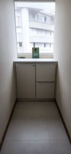 Balcão e fichário com chave