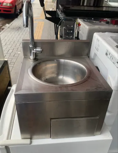 Vende- se Pia Para Restaurante