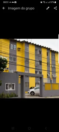 Ap com 3 quartos 2 banheiros cozinha área de serviço sala ampla