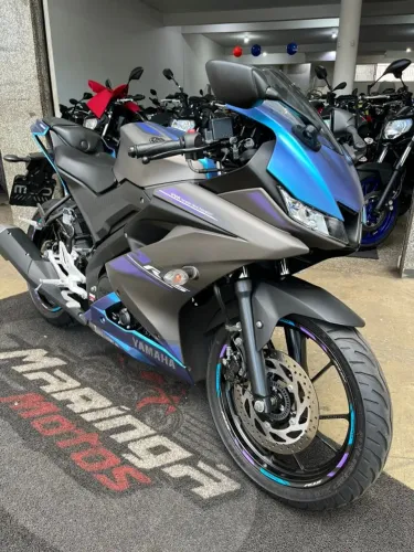 YAMAHA R15 -BAIXO KM - IMPECAVEL. VALE A PENA CONFERIR.