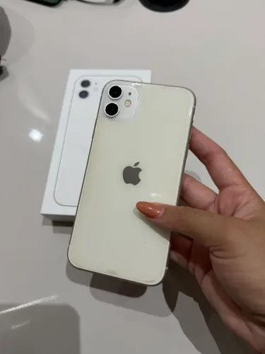 iPhone 11 - 128G - Branco