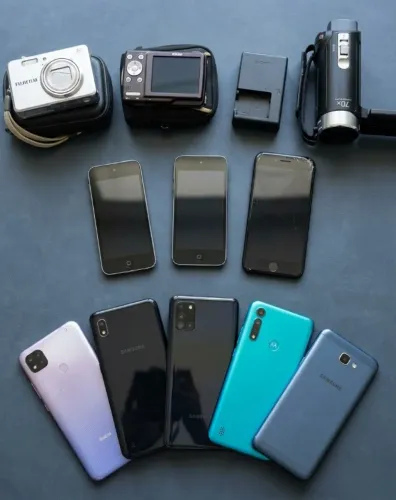 Lote Feirão de Eletrônicos - Smartphones, iPods, Câmeras e Filmadora