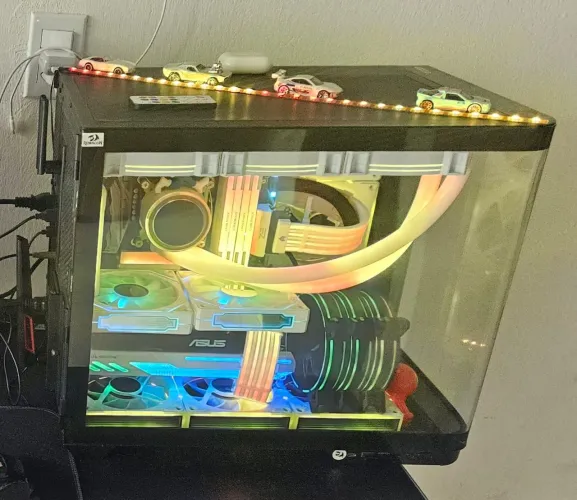 ? PC Gamer High Performance - Intel i7-8700 + RX 580 RGB Completo