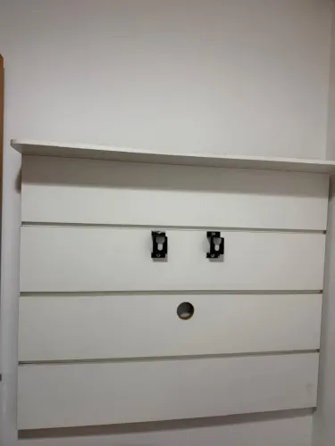 Painel de TV 40 polegadas.