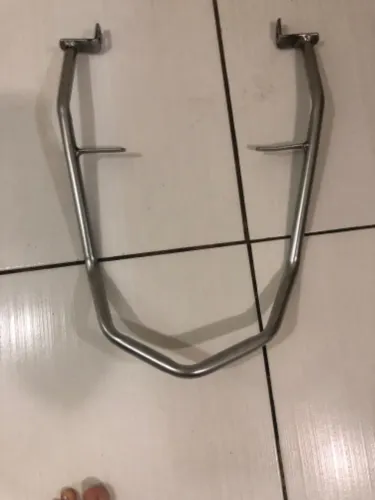 Vende-se suporte de bagageiro Pop 110