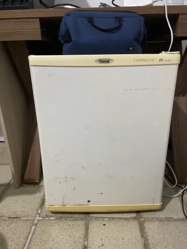 Frigobar Consul 80 litros