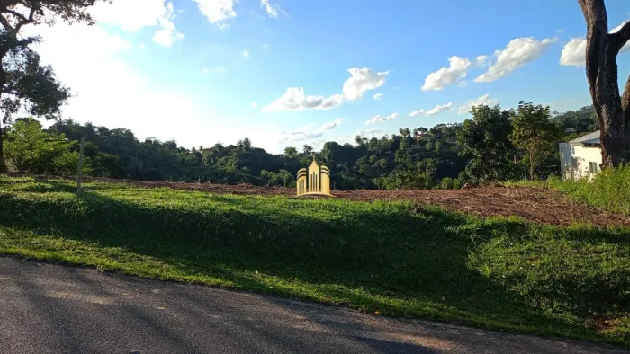 Terreno à Venda no Condomínio Solar das Palmeiras - Esmeraldas - 1.100 m² por R$265.000,00