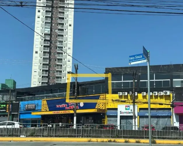 Sobreloja na Praça Maiacá, 1 - Loja 02 200 m²