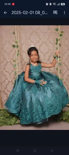 Vestido de festa verde esmeralda