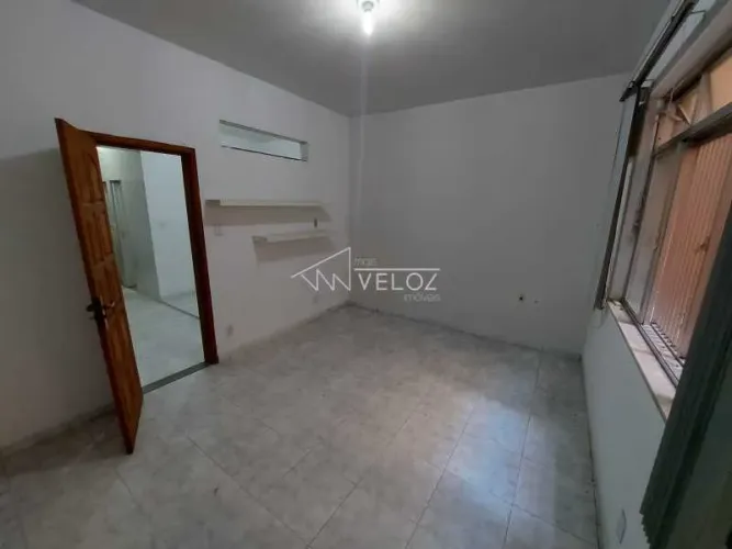 Apartamento - / Residencial / Centro