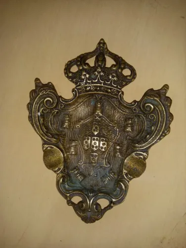 Antigo cinzeiro de bronze