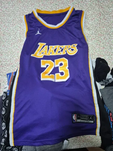 4 Camisas NBA Basquete Lakers, Cavaliers e 76ers