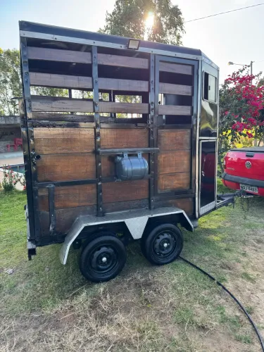 Reboque para cavalo