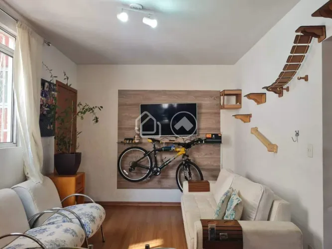 Oportunidade: 02 quartos. Prédio individual, elevado ,01 vaga de garagem. Bairro Havaí, Be