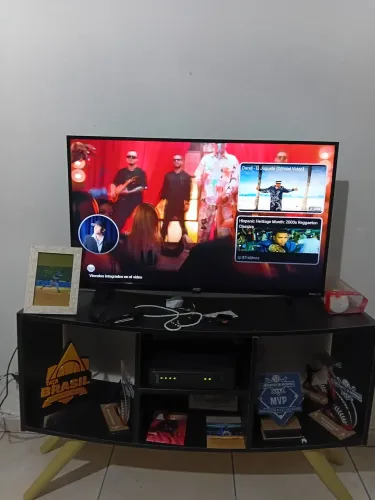 TV ROKU 32 polgadas
