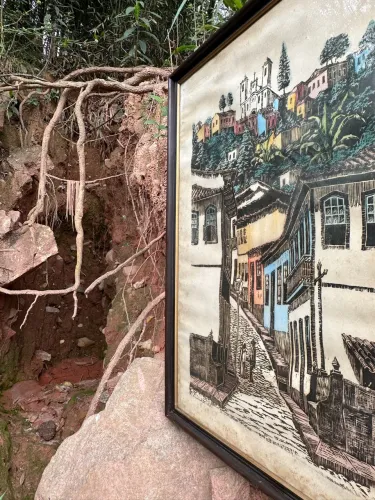 Quadro antigo em madeira/vidro pintura a mão 