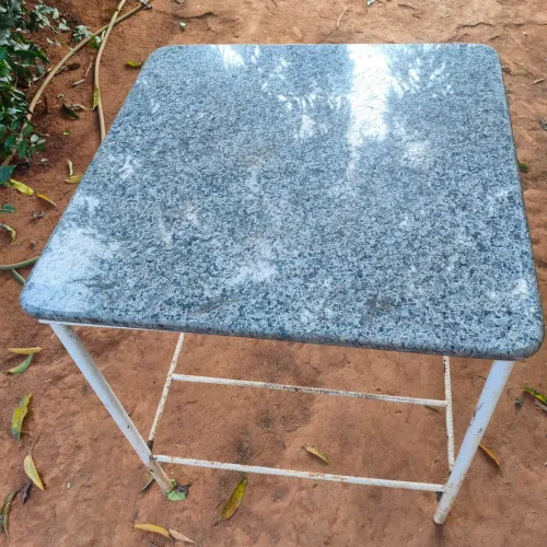 Mesa quadrada mármore