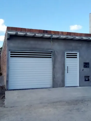 Vende-se está casa