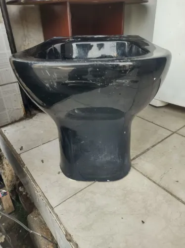 Vaso sanitário Black piano sem caixa