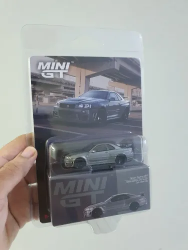 MINI GT - Nissan Skyline GT-R NISMO BNR34 CRS Version