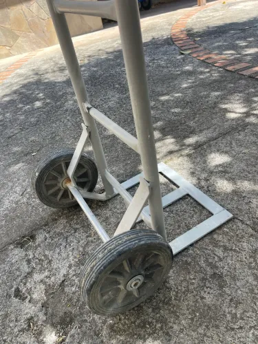 Carrinho para Armazém Tubular até 200Kg