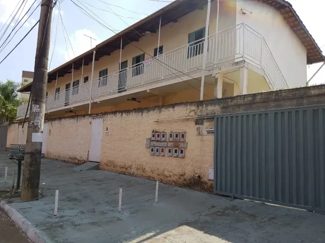 Prédio com 12 Kitnets no Setor Urias Magalhães- ótimo renda - Goiânia - GO