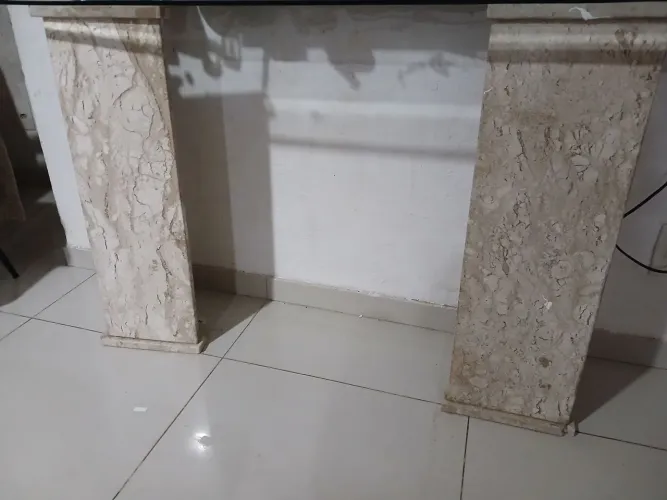 Pé de mármore